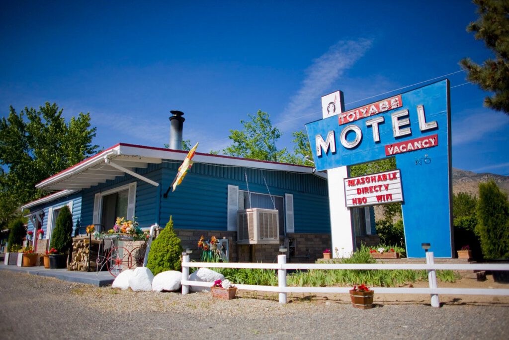 Motel in Mono County - Town of Walker, Walker Canyon, Walker